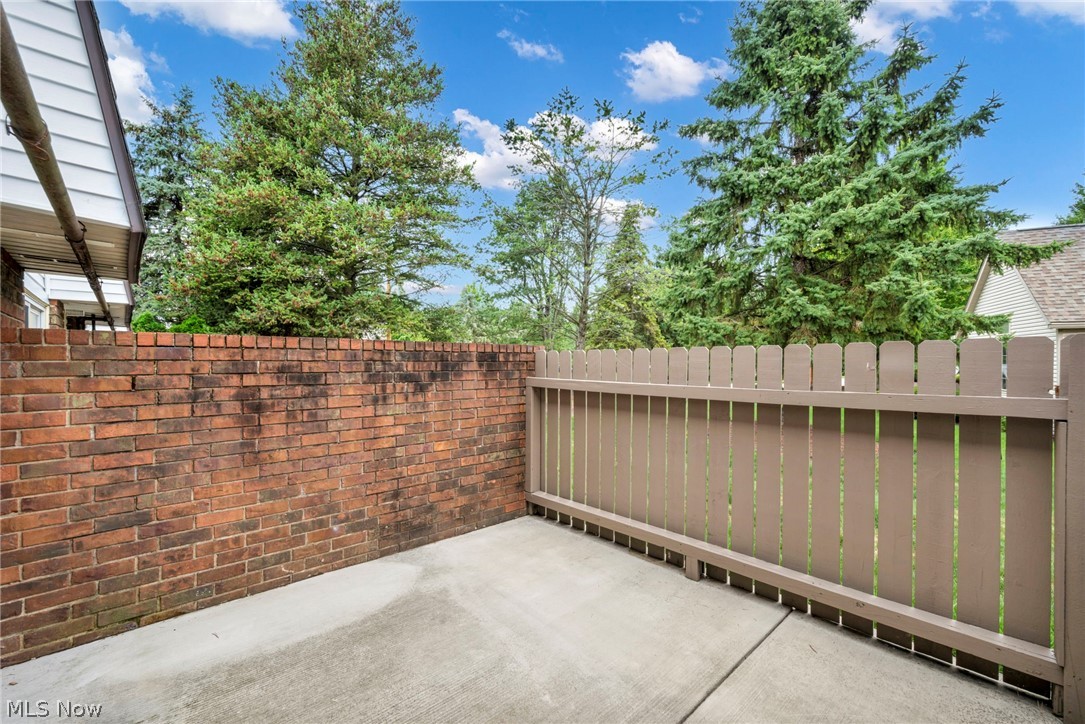 2555 Shakespeare Lane Avon OH 44011