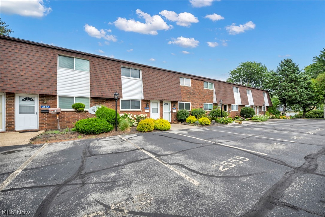 2555 Shakespeare Lane Avon OH 44011