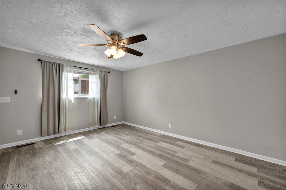 2555 Shakespeare Lane Avon OH 44011