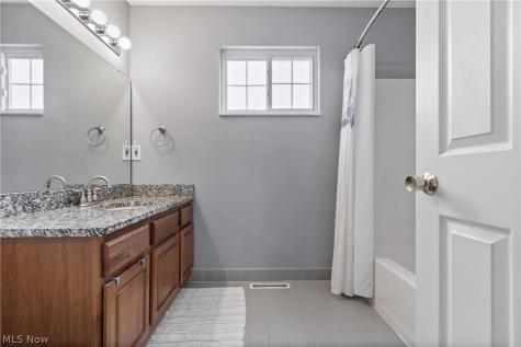 8720 Quailridge Court Macedonia OH 44056