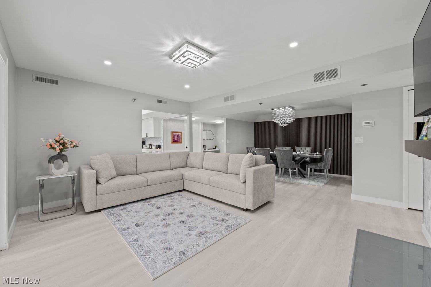 140 Fox Hollow Drive Mayfield Heights OH 44124