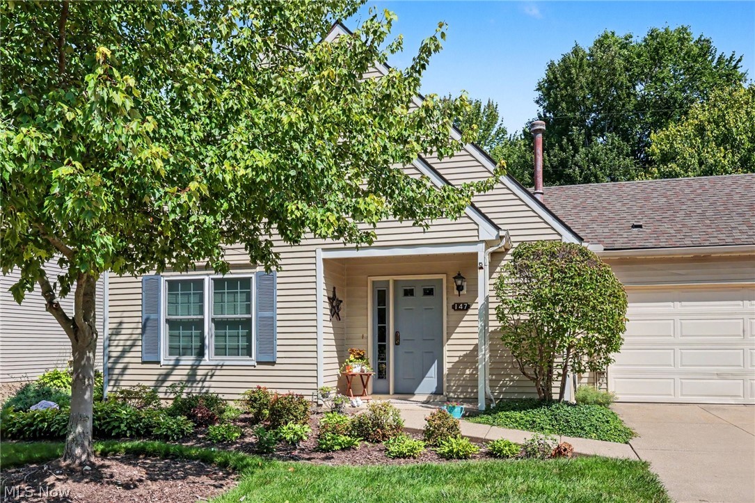 147 Marwyck Place Lane Place Northfield Center OH 44067
