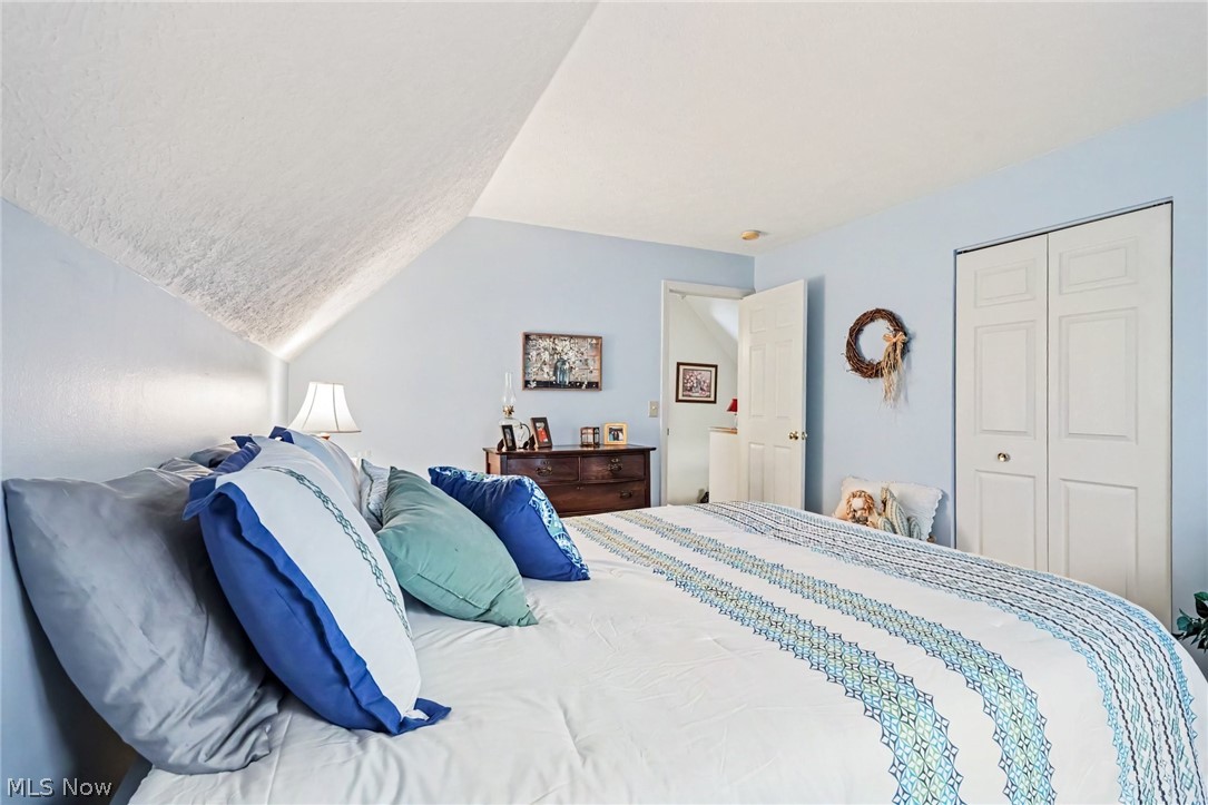 147 Marwyck Place Lane Place Northfield Center OH 44067