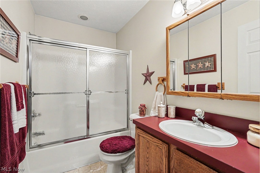 147 Marwyck Place Lane Place Northfield Center OH 44067