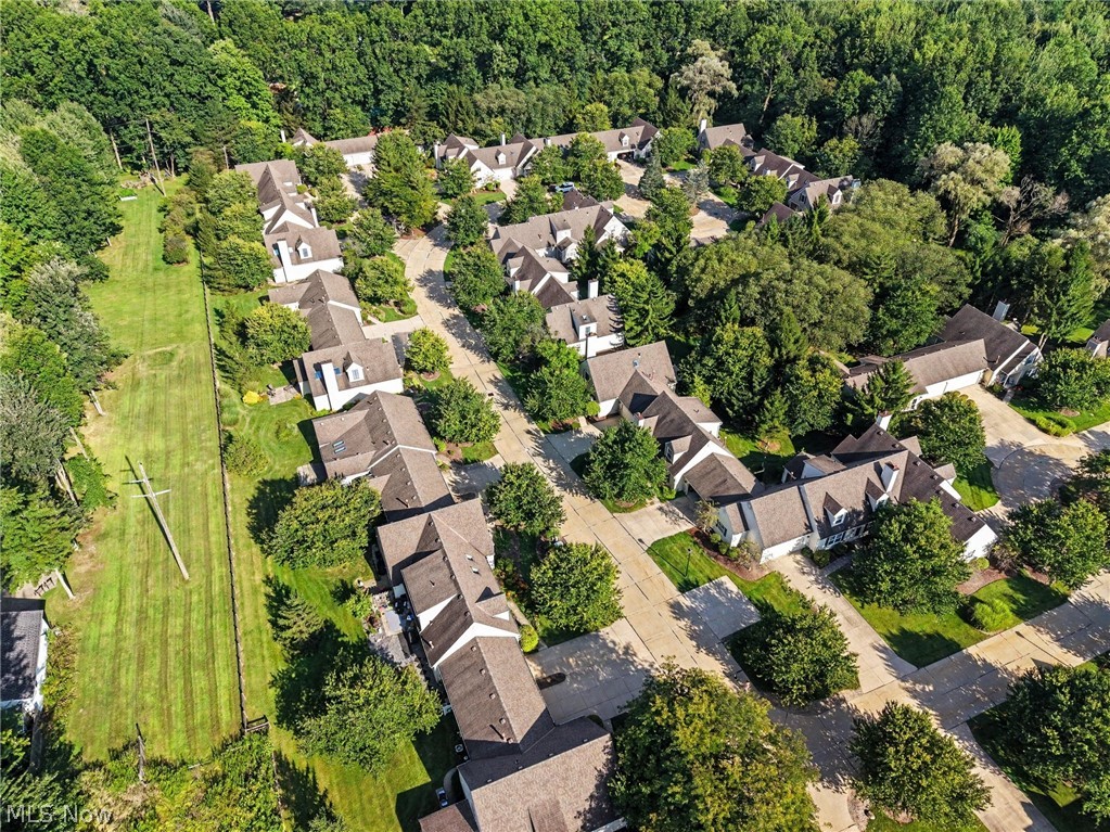 147 Marwyck Place Lane Place Northfield Center OH 44067