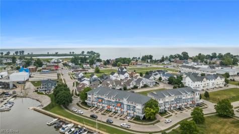 303 Arizona Avenue Lorain OH 44052