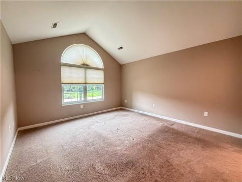 584 Crossings Circle Tallmadge OH 44278