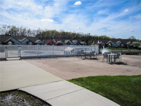 584 Crossings Circle Tallmadge OH 44278
