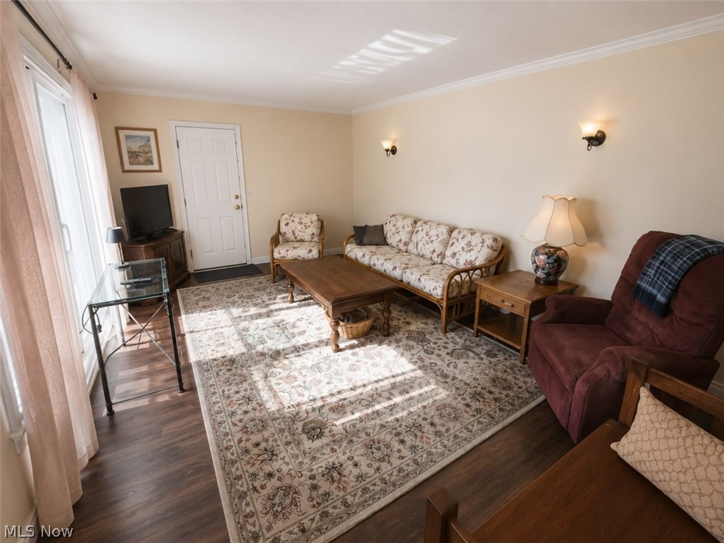 13 Meadowlawn Drive Mentor OH 44060
