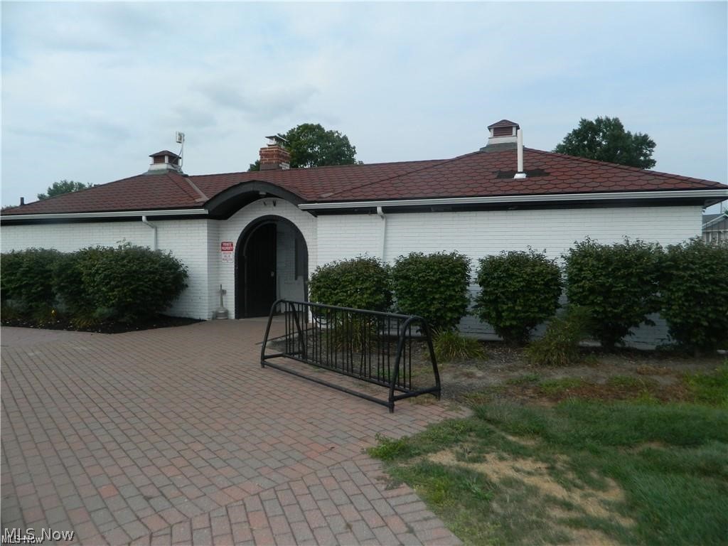13 Meadowlawn Drive Mentor OH 44060