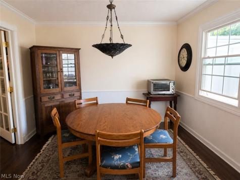 13 Meadowlawn Drive Mentor OH 44060