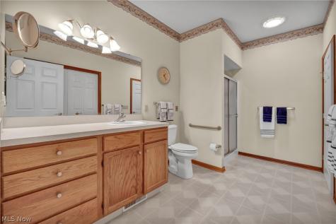 205 Village Drive Seven Hills OH 44131