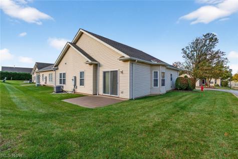 205 Village Drive Seven Hills OH 44131