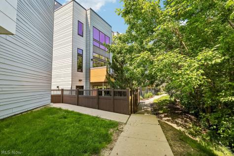 18875 Riversouth Terrace Fairview Park OH 44126