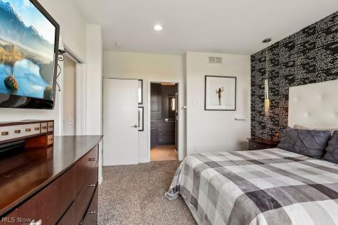 18875 Riversouth Terrace Fairview Park OH 44126