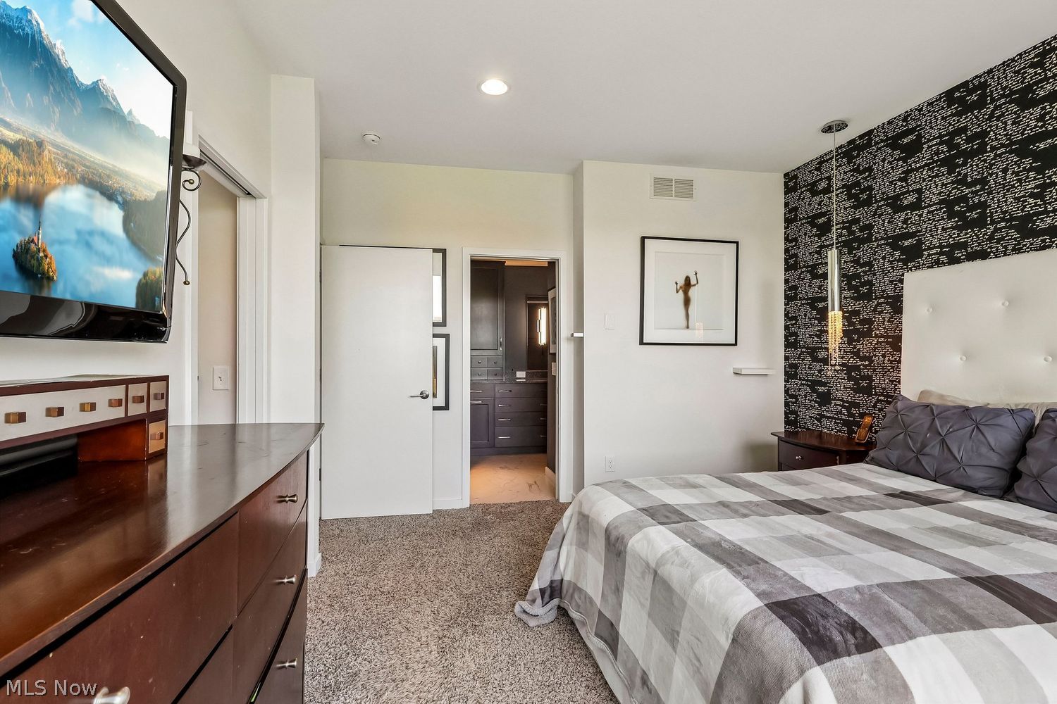 18875 Riversouth Terrace Fairview Park OH 44126
