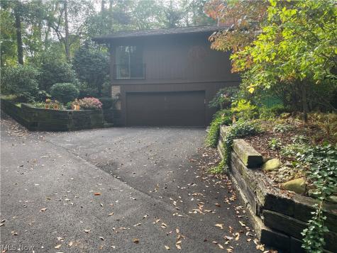 1936 Hemlock Drive Kent OH 44240