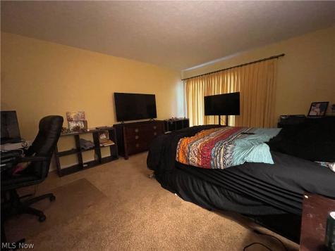 1936 Hemlock Drive Kent OH 44240