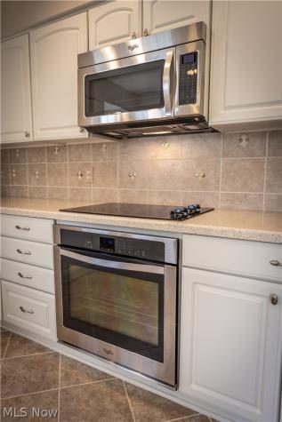 3790 Woodbury Oval Stow OH 44224