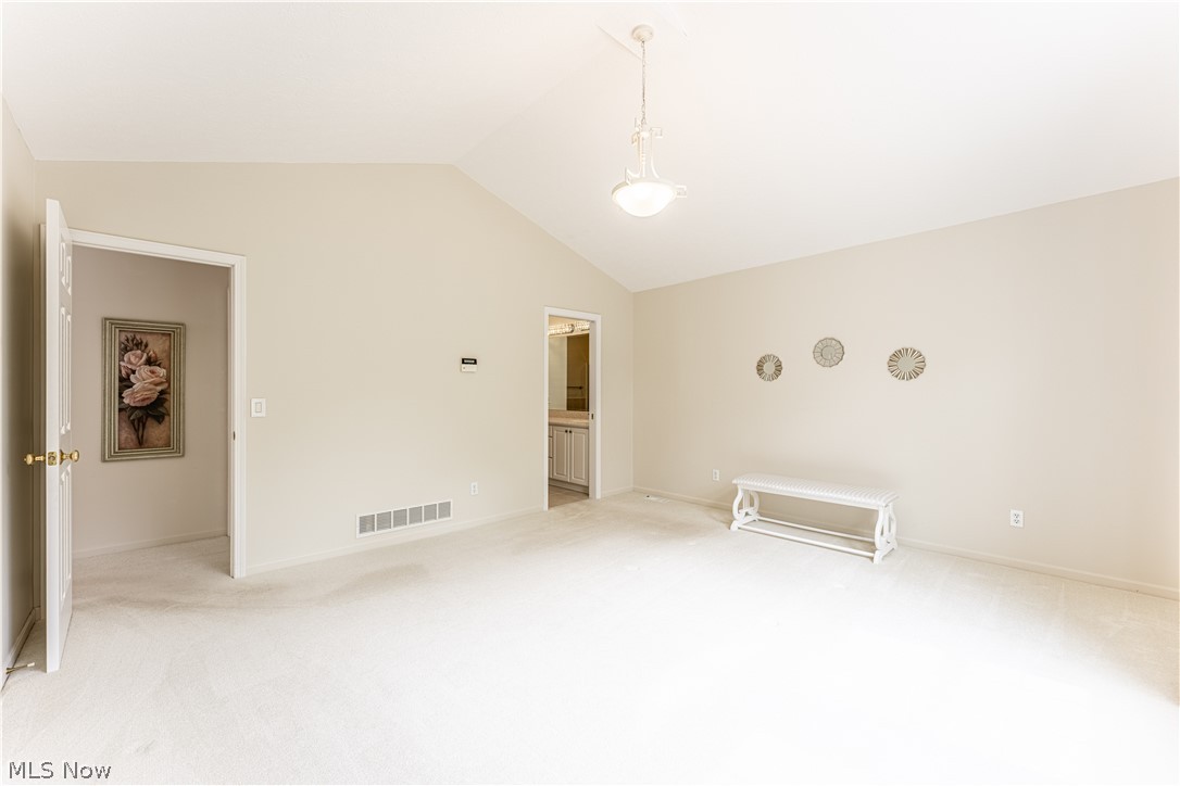 3790 Woodbury Oval Stow OH 44224