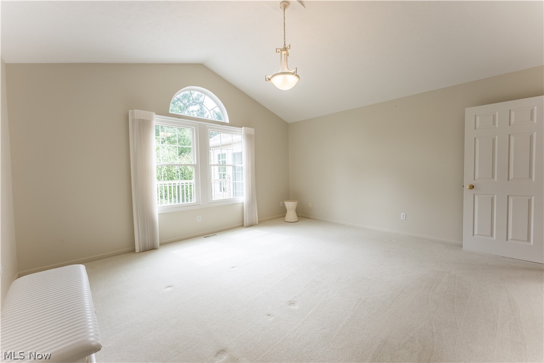 3790 Woodbury Oval Stow OH 44224