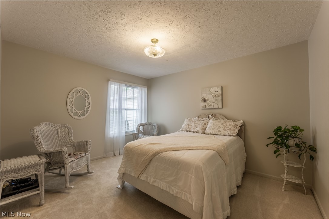 3790 Woodbury Oval Stow OH 44224