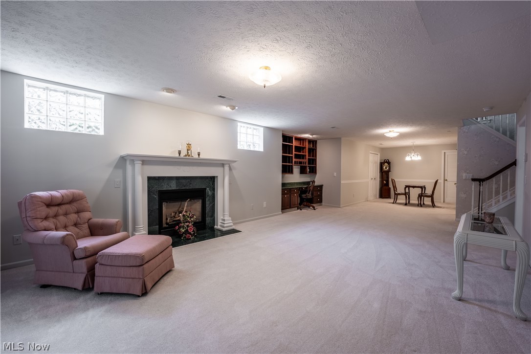 3790 Woodbury Oval Stow OH 44224