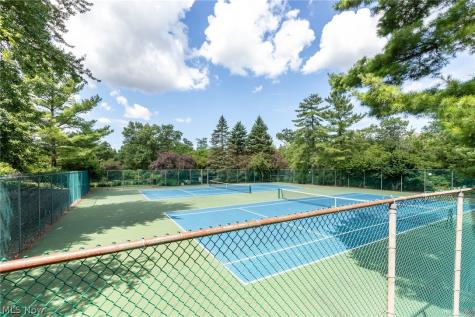 5150 Three Village Drive Lyndhurst OH 44124