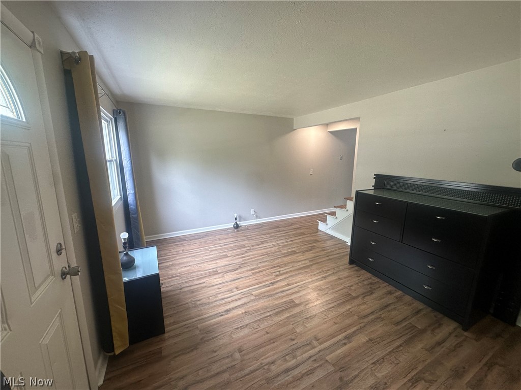 5981 Glenway Drive Brook Park OH 44142