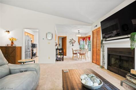 2002 Stoney Run Circle Broadview Heights OH 44147