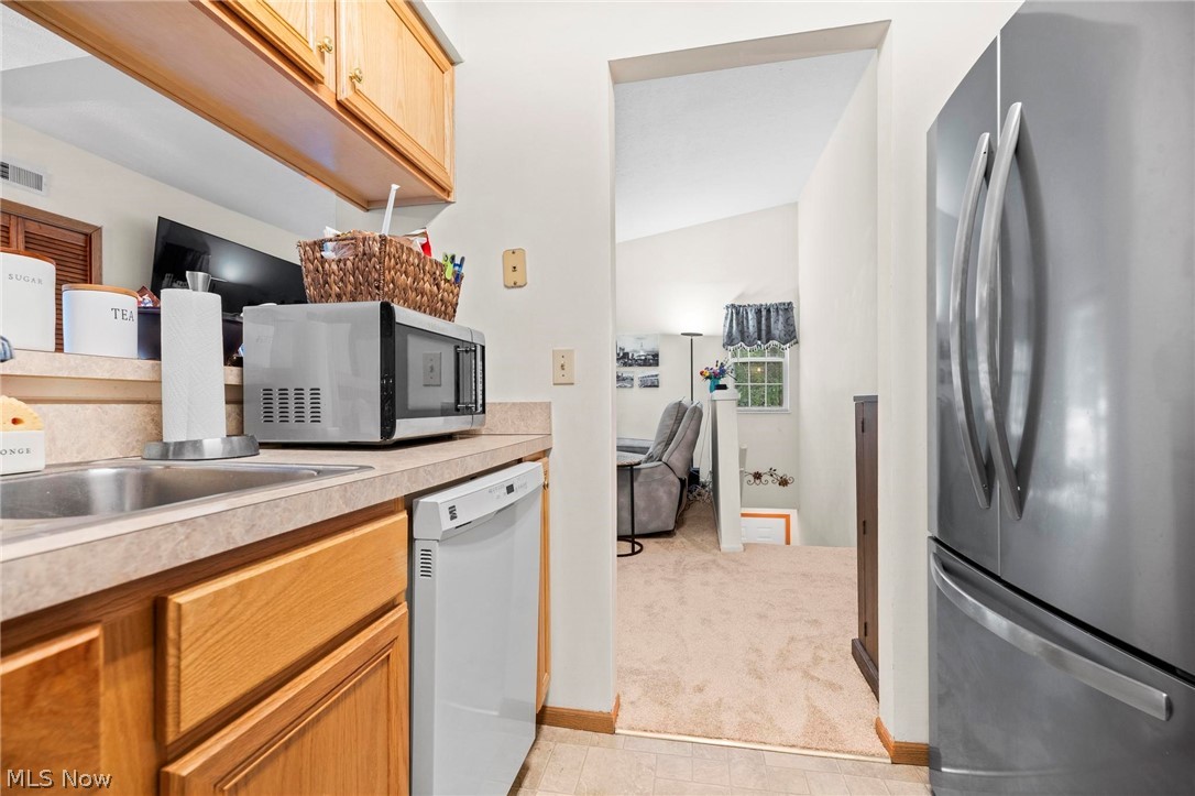 2002 Stoney Run Circle Broadview Heights OH 44147