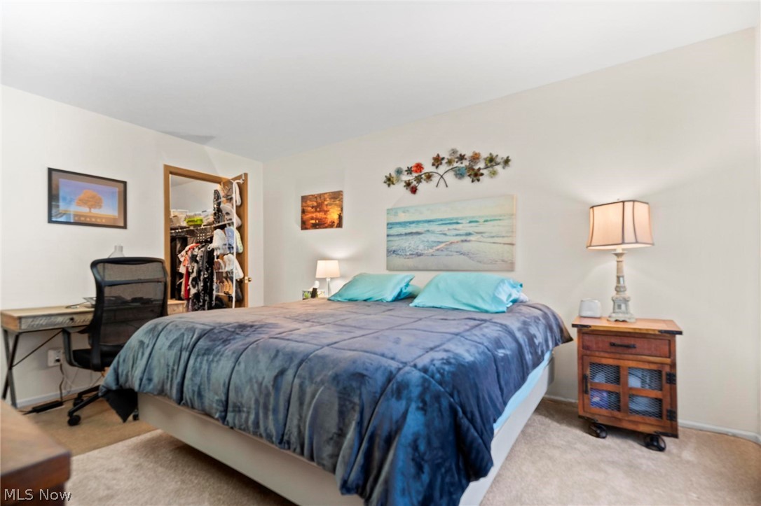 2002 Stoney Run Circle Broadview Heights OH 44147