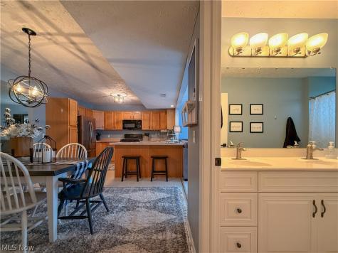 70 High Point Drive Medina OH 44256