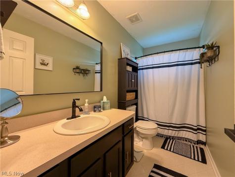 70 High Point Drive Medina OH 44256