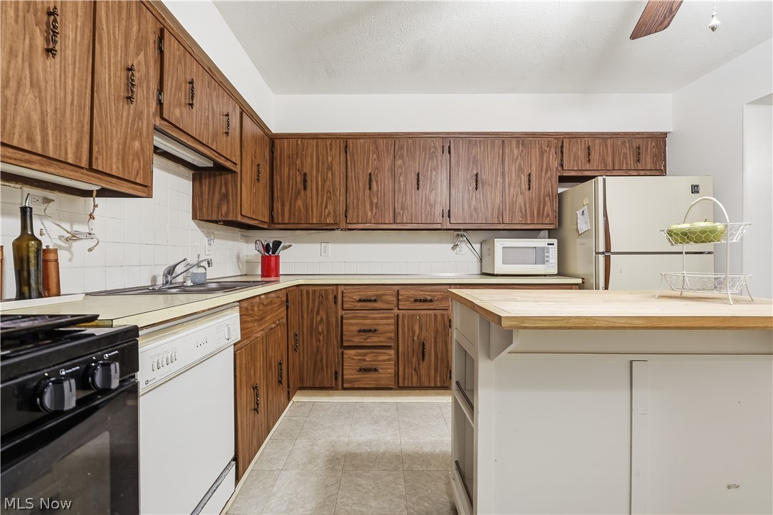 4187 Columbia Road North Olmsted OH 44070