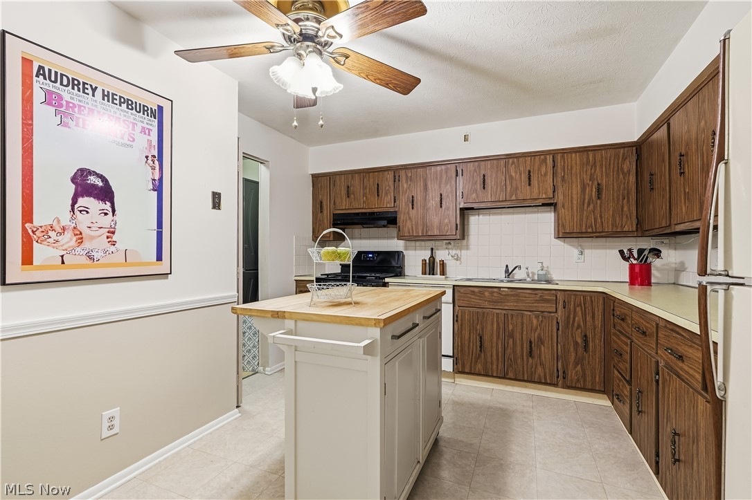 4187 Columbia Road North Olmsted OH 44070