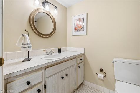 4187 Columbia Road North Olmsted OH 44070