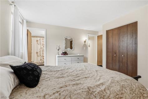4187 Columbia Road North Olmsted OH 44070