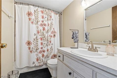 4187 Columbia Road North Olmsted OH 44070