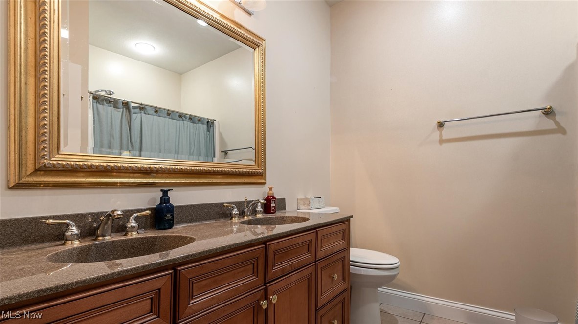 3490 Regans Way Zanesville OH 43701