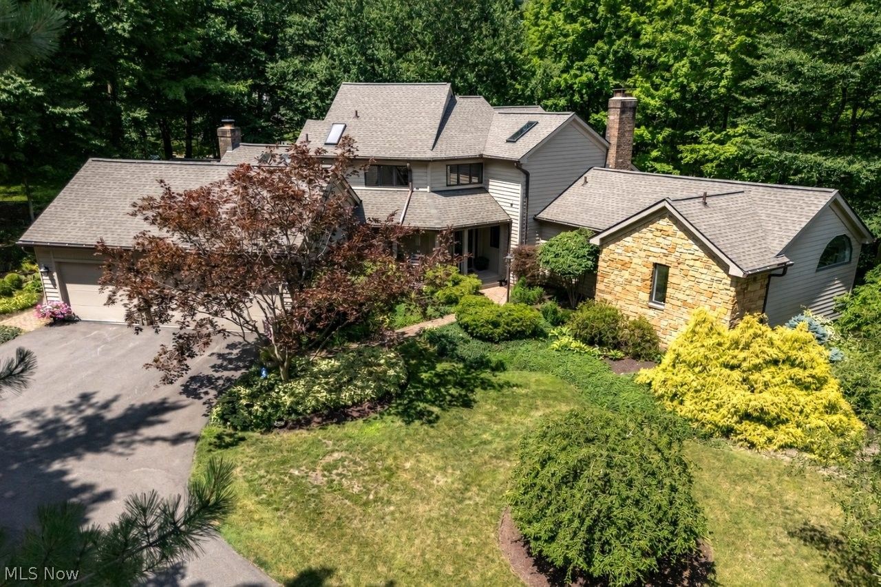 Chagrin Falls OH, 200 Woodsong Way