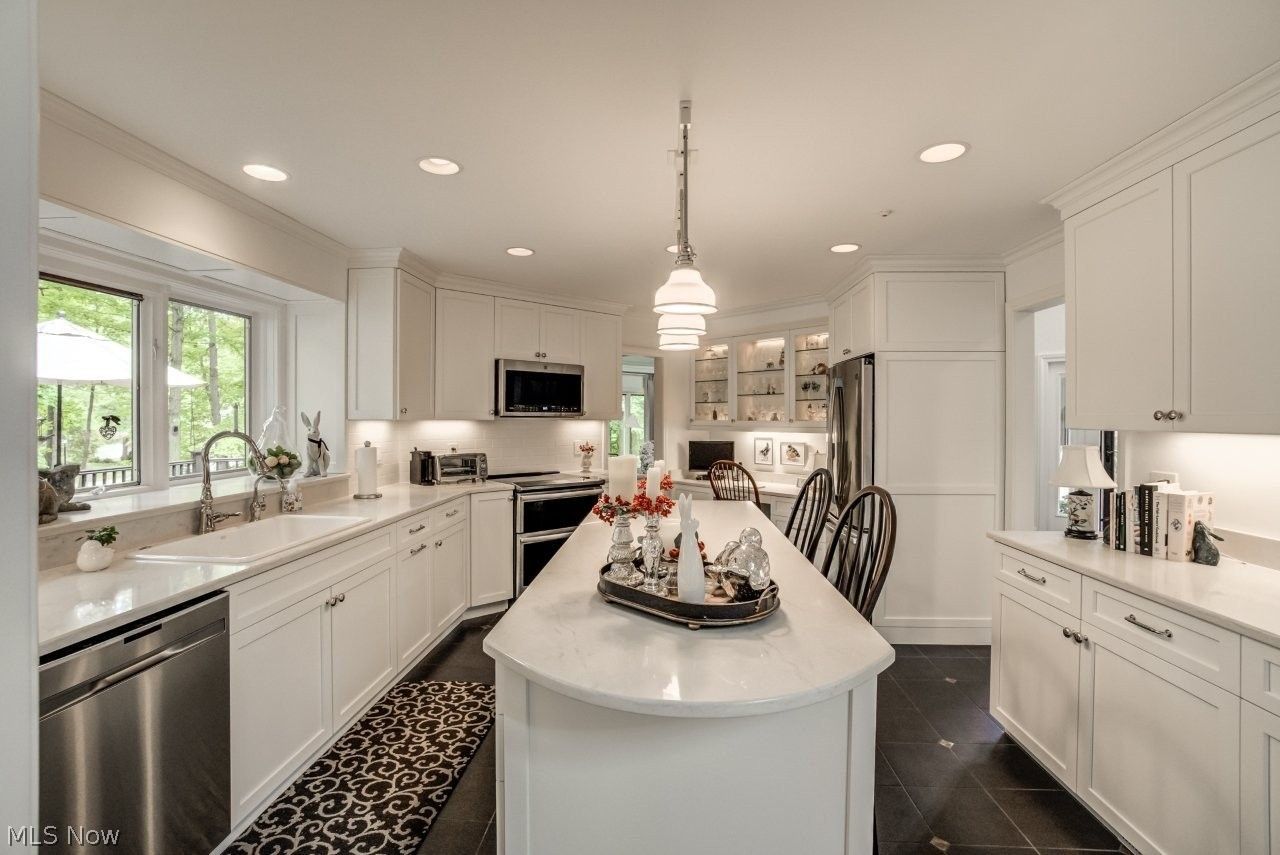 200 Woodsong Way Chagrin Falls OH 44023
