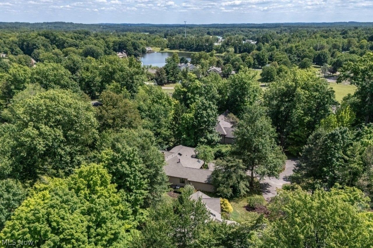 200 Woodsong Way Chagrin Falls OH 44023