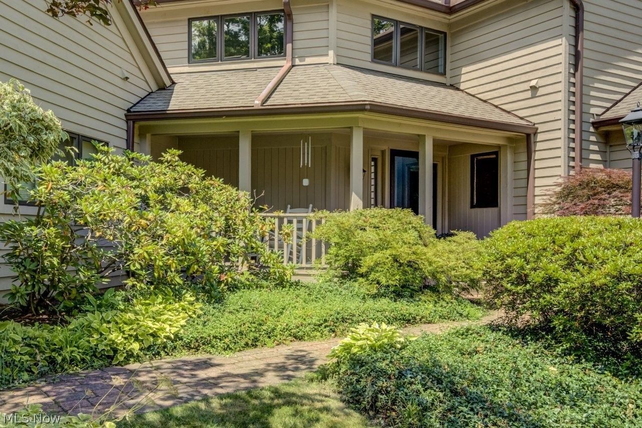 200 Woodsong Way Chagrin Falls OH 44023