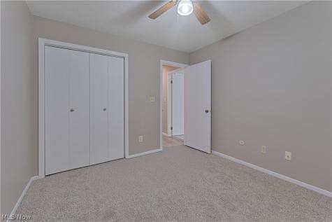 1341 Fox Run Drive Youngstown OH 44512