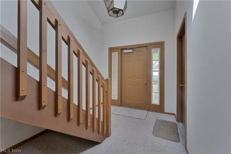 1341 Fox Run Drive Youngstown OH 44512