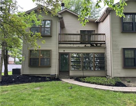 1341 Fox Run Drive Youngstown OH 44512