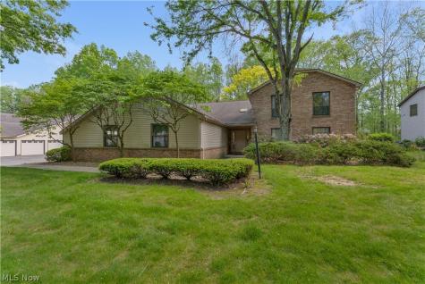 1341 Fox Run Drive Youngstown OH 44512