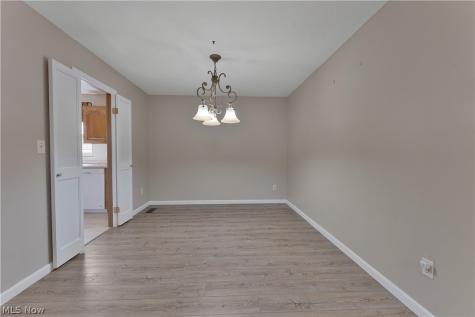 1341 Fox Run Drive Youngstown OH 44512