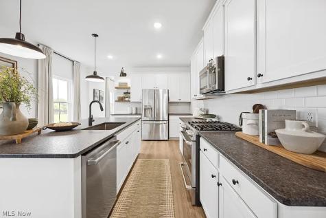 5094 Shepherds Glen Willoughby OH 44094